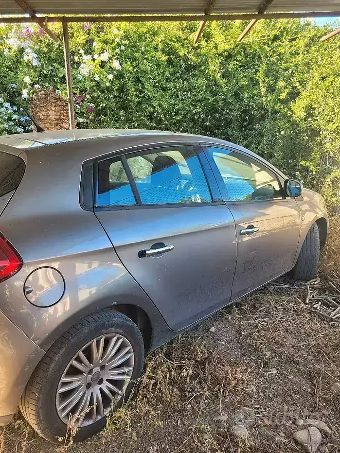 Usata Fiat Bravo 103 CV (75 kW) 2011 Grigio Utilitaria