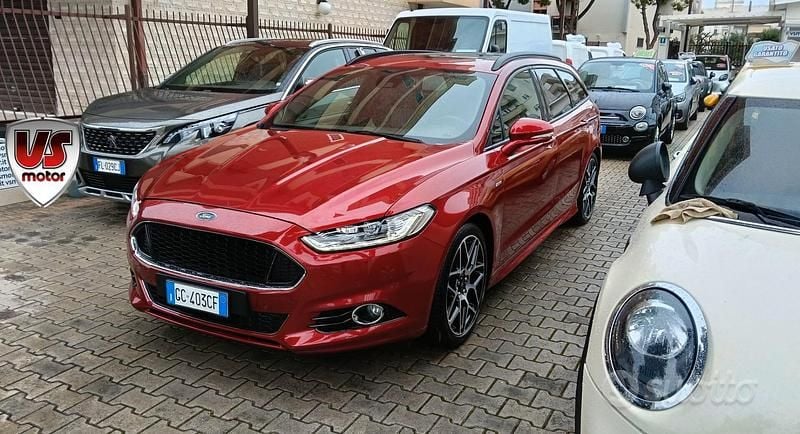 Usata Ford Mondeo ST-Line 190 CV (139 kW) 2020 Rosso Station wagon