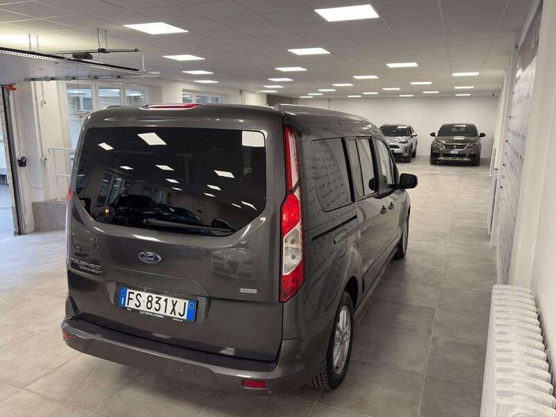 Usata Ford Tourneo Connect Titanium 120 CV (88 kW) 2018 Grigio scuro Monovolume