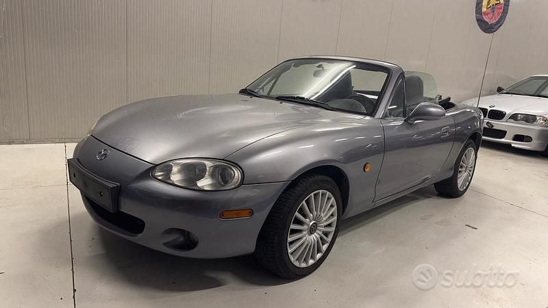 Grigio Usata 2003 Mazda MX5 Cabrio | 7500 € (Buon prezzo) - Immagine 1/4
