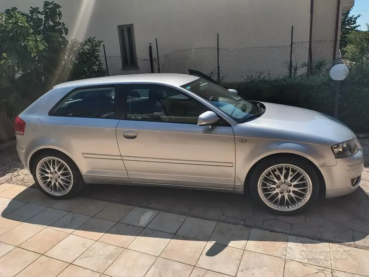 Usata Audi A3 140 CV (102 kW) 2006 Grigio Utilitaria