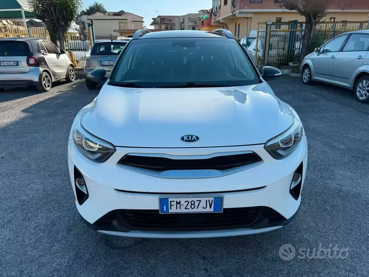 Usata Kia Stonic 110 CV (80 kW) 2018 Bianco SUV