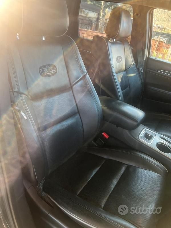 Usata Jeep Grand Cherokee 241 CV (177 kW) 2011 Nero SUV