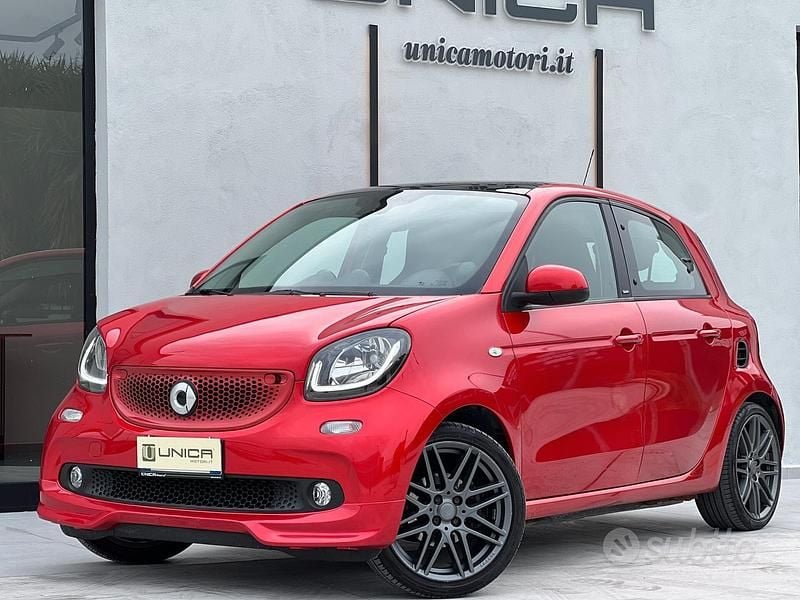 Usata Smart ForFour Brabus 90 CV (66 kW) 2018 Rosso Utilitaria