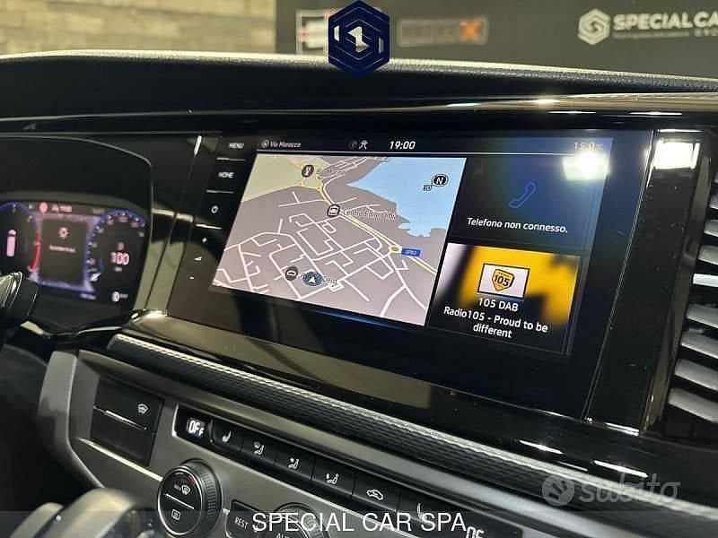 Usata VW Multivan Comfortline 149 CV (109 kW) 2024 Grigio Furgone