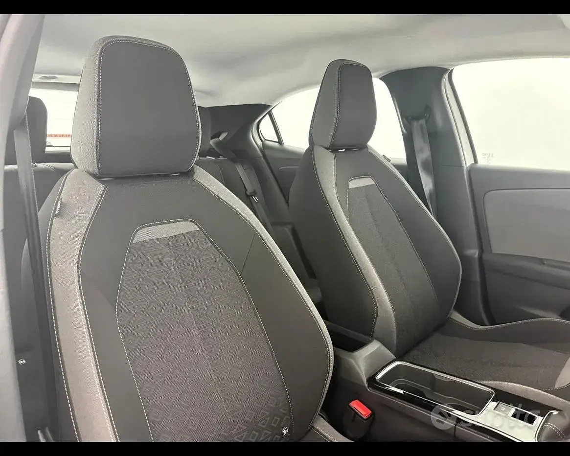 Usata Opel Mokka Edition 110 CV (80 kW) 2022 Grigio SUV
