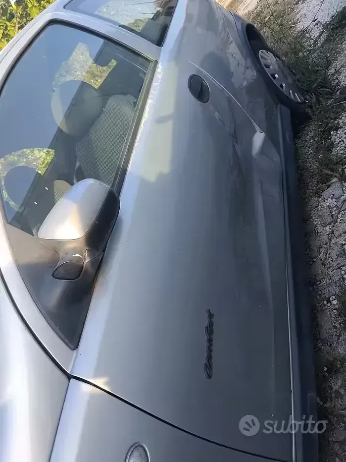 Usata Opel Corsa 58 CV (42 kW) 2002 Grigio Utilitaria