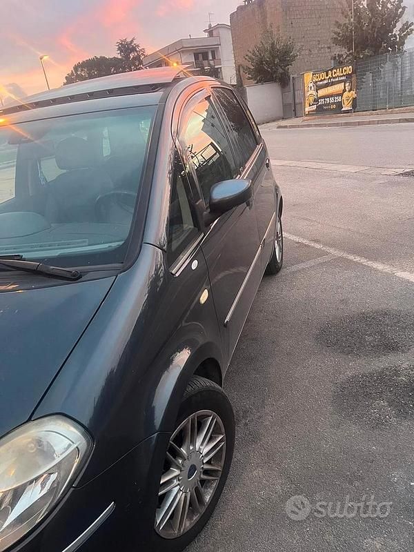 Usata Lancia Musa 120 CV (88 kW) 2009 Monovolume