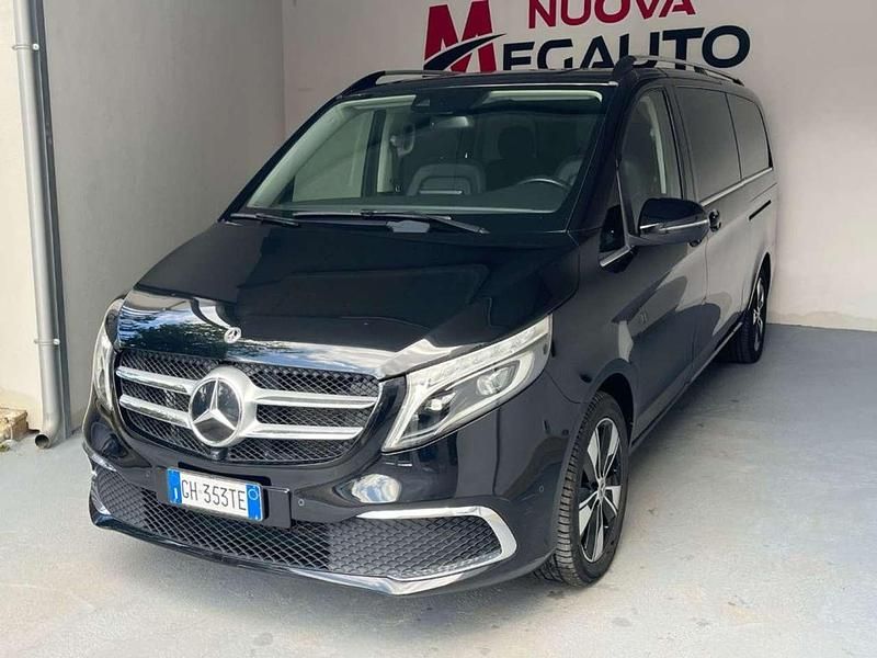 Usata Mercedes V250 Avantgarde 190 CV (139 kW) 2022 Nero Monovolume