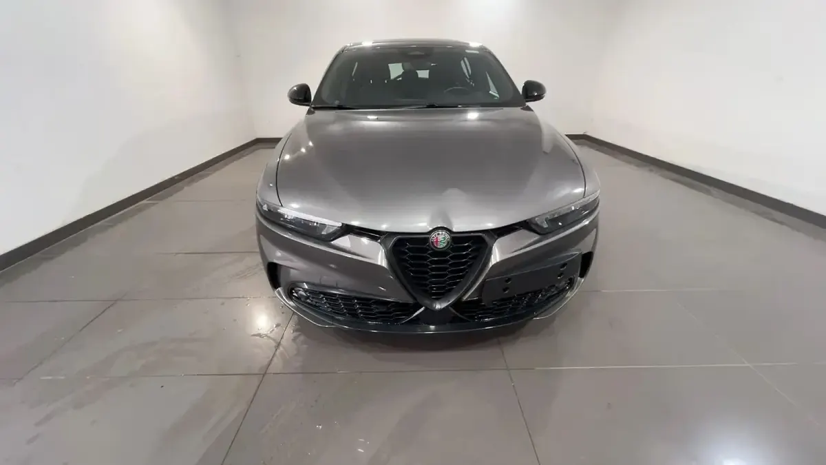 Usata Alfa Romeo Tonale Sprint 130 CV (95 kW) 2023 Grigio metallizzato SUV