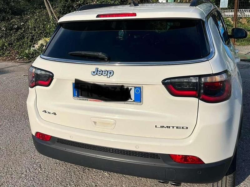 Usata Jeep Compass Limited 140 CV (102 kW) 2018 Bianco SUV