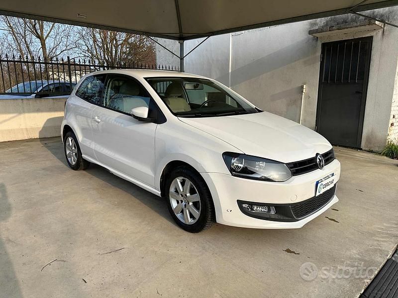 Usata VW Polo Highline 105 CV (77 kW) 2011 Bianco Utilitaria