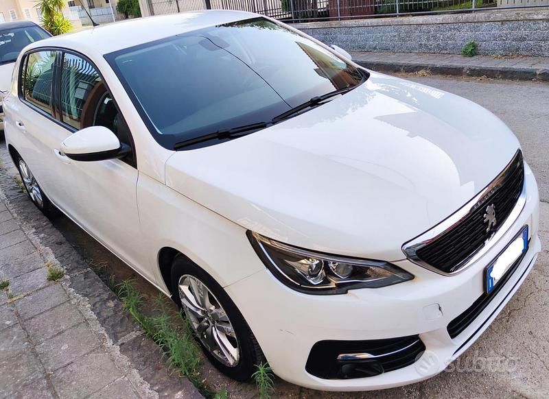Usata Peugeot 308 102 CV (75 kW) 2019 Bianco Berlina