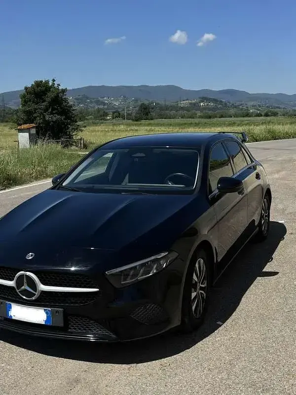 Usata Mercedes A180 Premium 116 CV (85 kW) 2023 Berlina