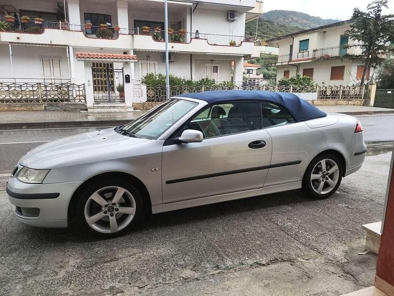 Argento Usata 2006 Saab 9-3 Cabriolet Vector Cabrio | 6000 € (Buon prezzo) - Immagine 1/4