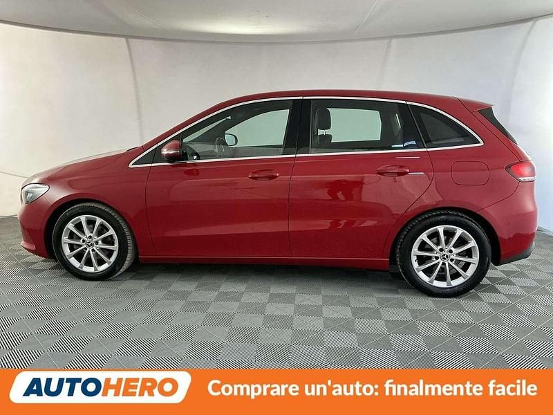 Usata Mercedes B180 116 CV (85 kW) 2019 Rosso Monovolume
