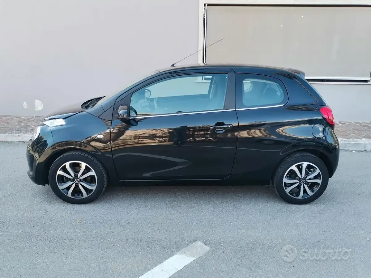 Second-hand Citroën C1 Shine 69 CP (50 kW) 2015 Negru Hatchback