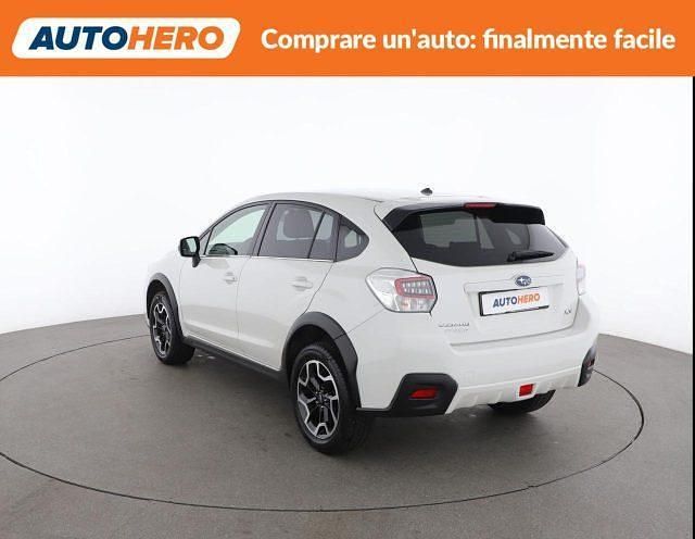Usata Subaru XV Style 114 CV (83 kW) 2016 Bianco SUV