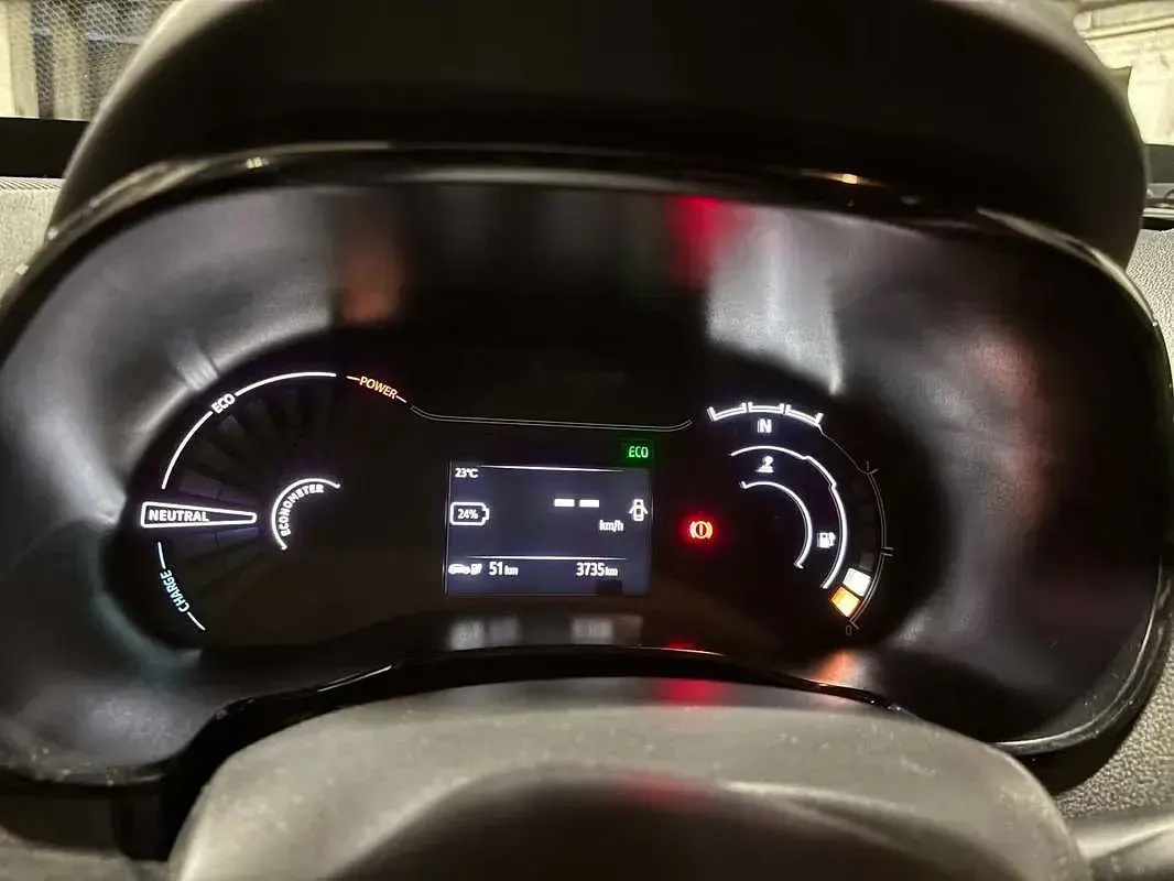 Usata Dacia Spring Business 19 kW (26 CV) 2024 Bianco Utilitaria
