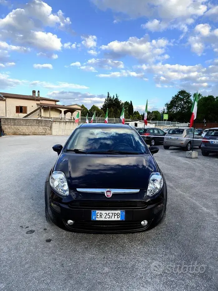 Usata Fiat Punto Evo Emotion 77 CV (56 kW) 2010 Nero Utilitaria