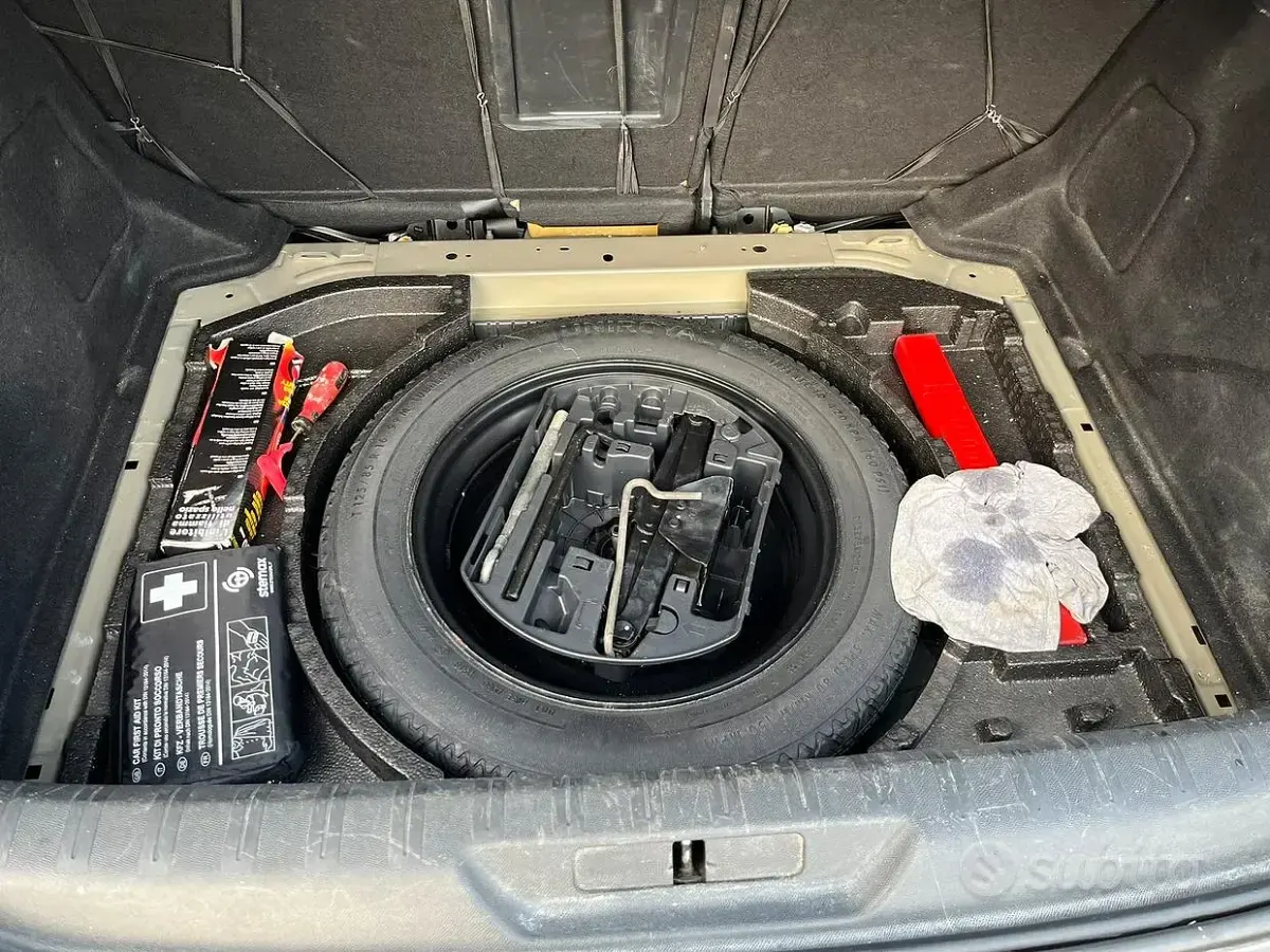 Usata Peugeot 308 116 CV (85 kW) 2018 Grigio Berlina