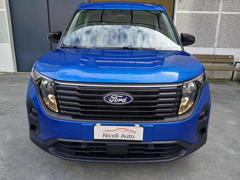 Usata Ford Tourneo Courier 125 CV (91 kW) 2024 Blu/azzurro Monovolume