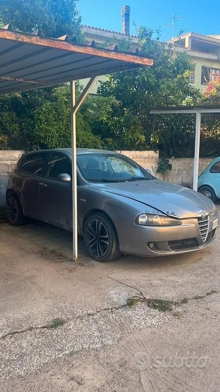 Usata Alfa Romeo 147 2009 Grigio Utilitaria