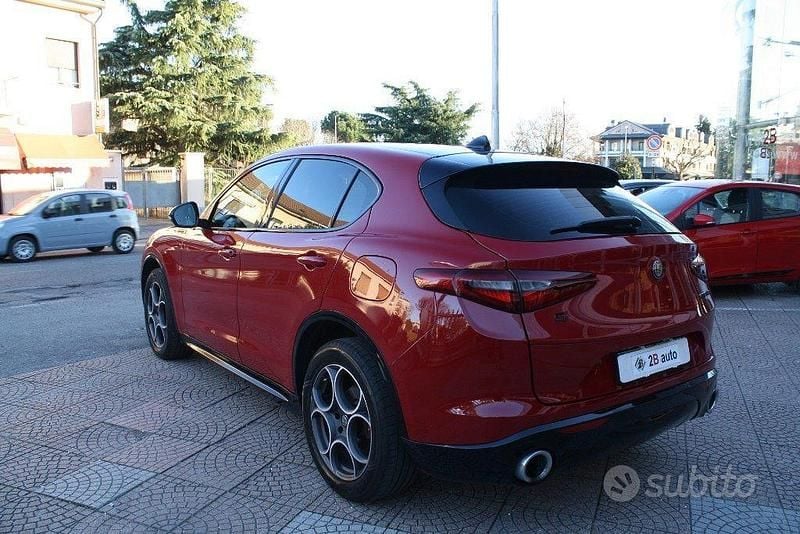 Usata Alfa Romeo Stelvio 210 CV (154 kW) 2017 Rosso SUV