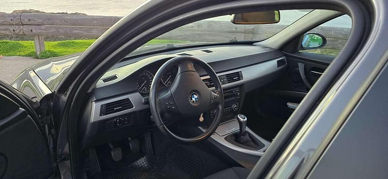 Usata BMW 318 143 CV (105 kW) 2008 Grigio Station wagon