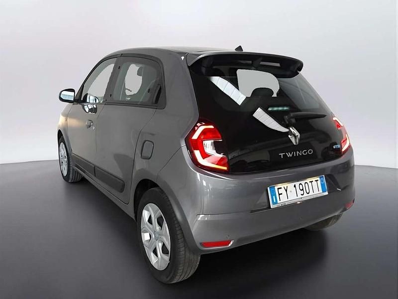 Usata Renault Twingo Zen 60 kW (82 CV) 2021 Grigio chiaro Utilitaria