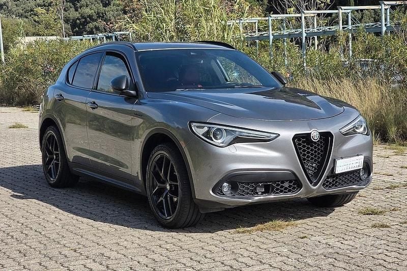 Usata Alfa Romeo Stelvio Tech Edition 190 CV (139 kW) 2019 Grigio SUV