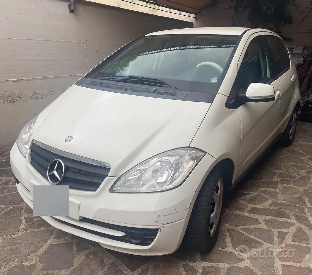 Usata Mercedes A160 82 CV (60 kW) 2011 Bianco Utilitaria
