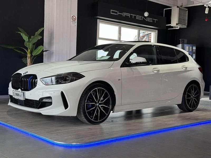 Bianco Usata 2022 BMW 118 M Sport Due volumi | 32.900 € (Molto cara) - Immagine 1/4