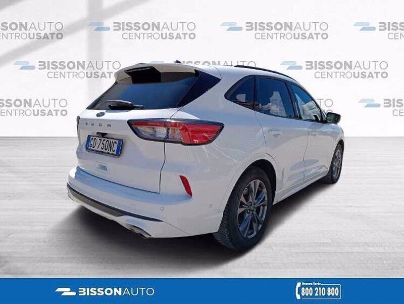Usata Ford Kuga ST-Line 120 CV (88 kW) 2021 Bianco pastello SUV