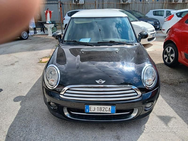 Begagnad Mini Cooper Coupé 111 HK (81 kW) 2011 Svart Sportkupé
