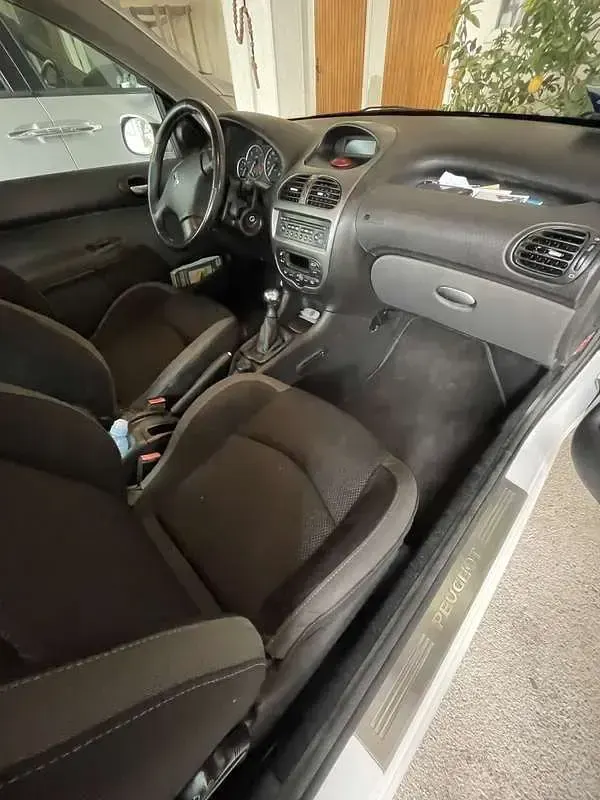 Usata Peugeot 206 GTi 109 CV (80 kW) 2006 Bianco Coupé