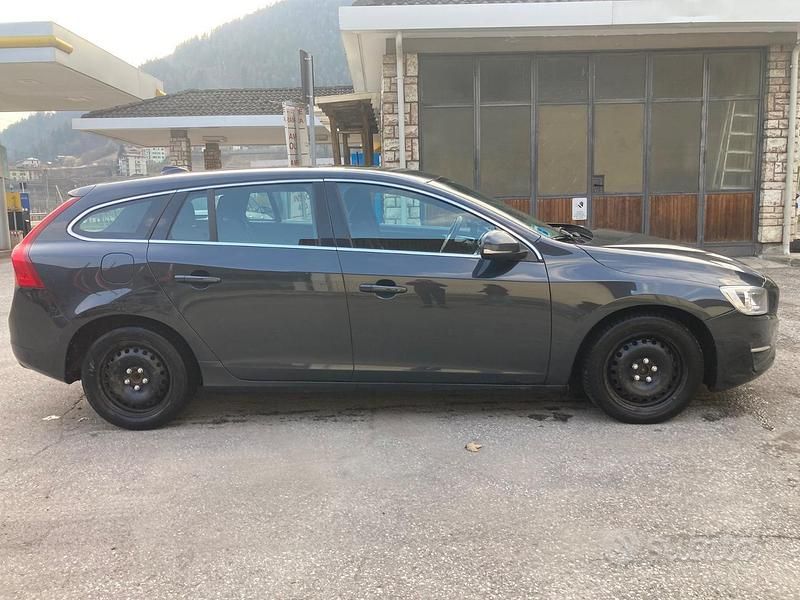 Usata Volvo V60 2013 Nero Station wagon