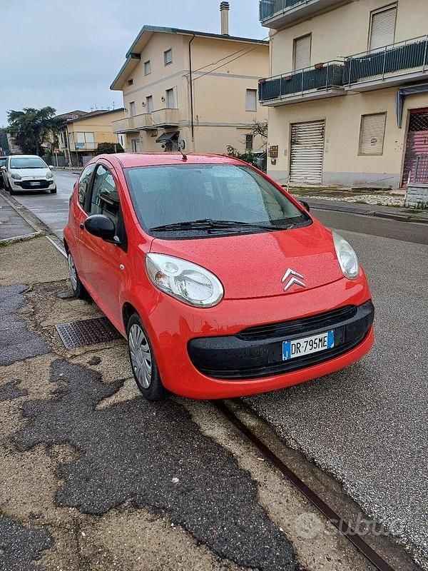 Usata Citroën C1 68 CV (50 kW) 2008 Rosso Utilitaria