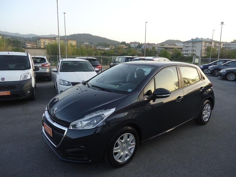 Usata Peugeot 208 Active 75 CV (55 kW) 2017 Grigio Utilitaria