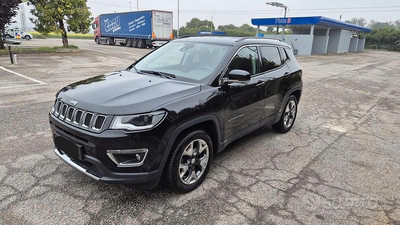 Nero Usata 2018 Jeep Compass Limited SUV | 17.000 € (Buon prezzo) - Immagine 1/4