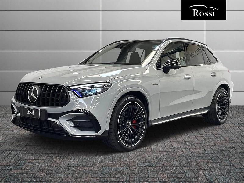 Nuova Mercedes GLC43 AMG AMG 421 CV (309 kW) 2025 Nero