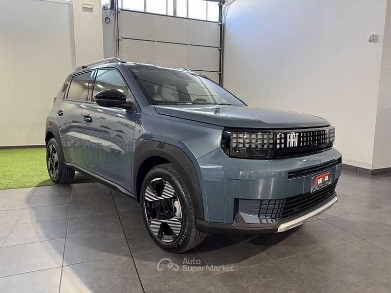 Nuova Fiat Panda La Prima 110 CV (80 kW) 2025 Verde Berlina