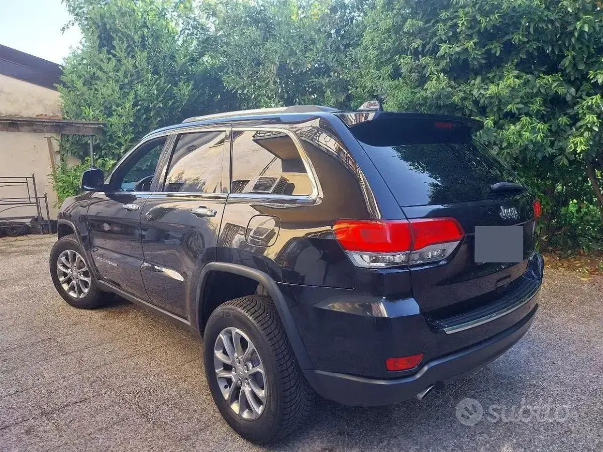Usata Jeep Grand Cherokee 250 CV (183 kW) 2014 Nero SUV
