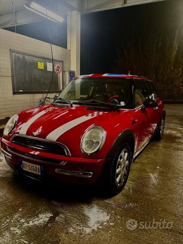 Usata Mini ONE 90 CV (66 kW) 2002 Rosso Utilitaria