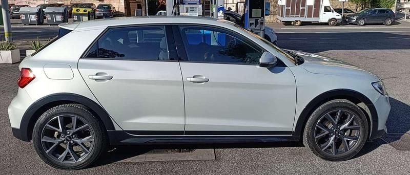 Usata Audi A1 Ambiente 110 CV (80 kW) 2023 Argento SUV