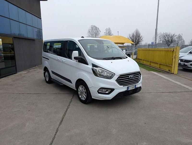 Usata Ford Tourneo Trend 131 CV (96 kW) 2019 Bianco Monovolume