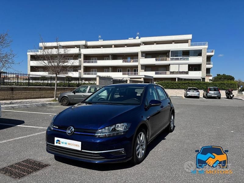 Usata VW Golf VIII Executive 131 CV (96 kW) 2020 Blu Berlina