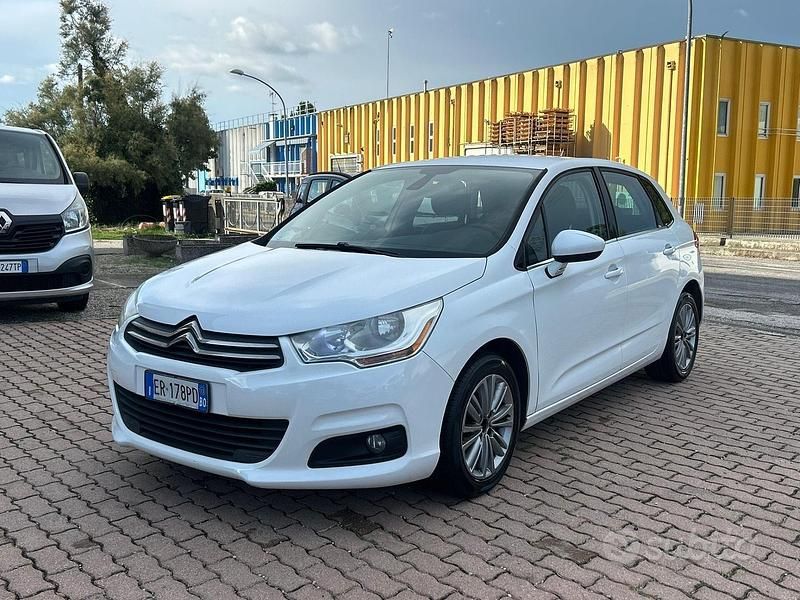 Bianco Usata 2013 Citroën C4 Business Class Tre volumi | 4750 € (Ottimo prezzo) - Immagine 1/4