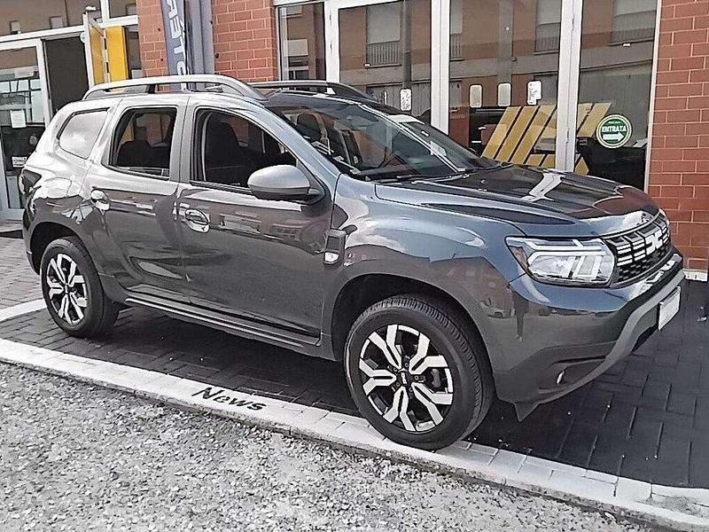 Usata Dacia Duster Prestige 116 CV (85 kW) 2023 Grigio SUV