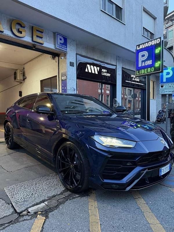 Usata Lamborghini Urus 650 CV (478 kW) 2019 Blu/azzurro SUV